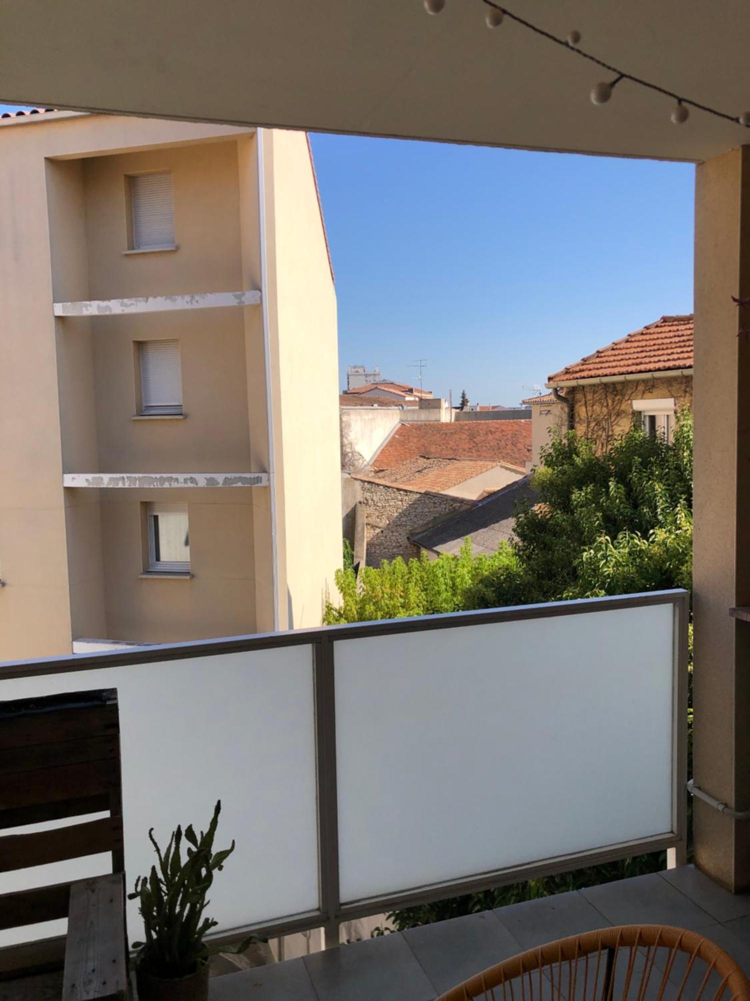 نيم Bel Appartement Nimois Au Calme Avec Balcon المظهر الخارجي الصورة