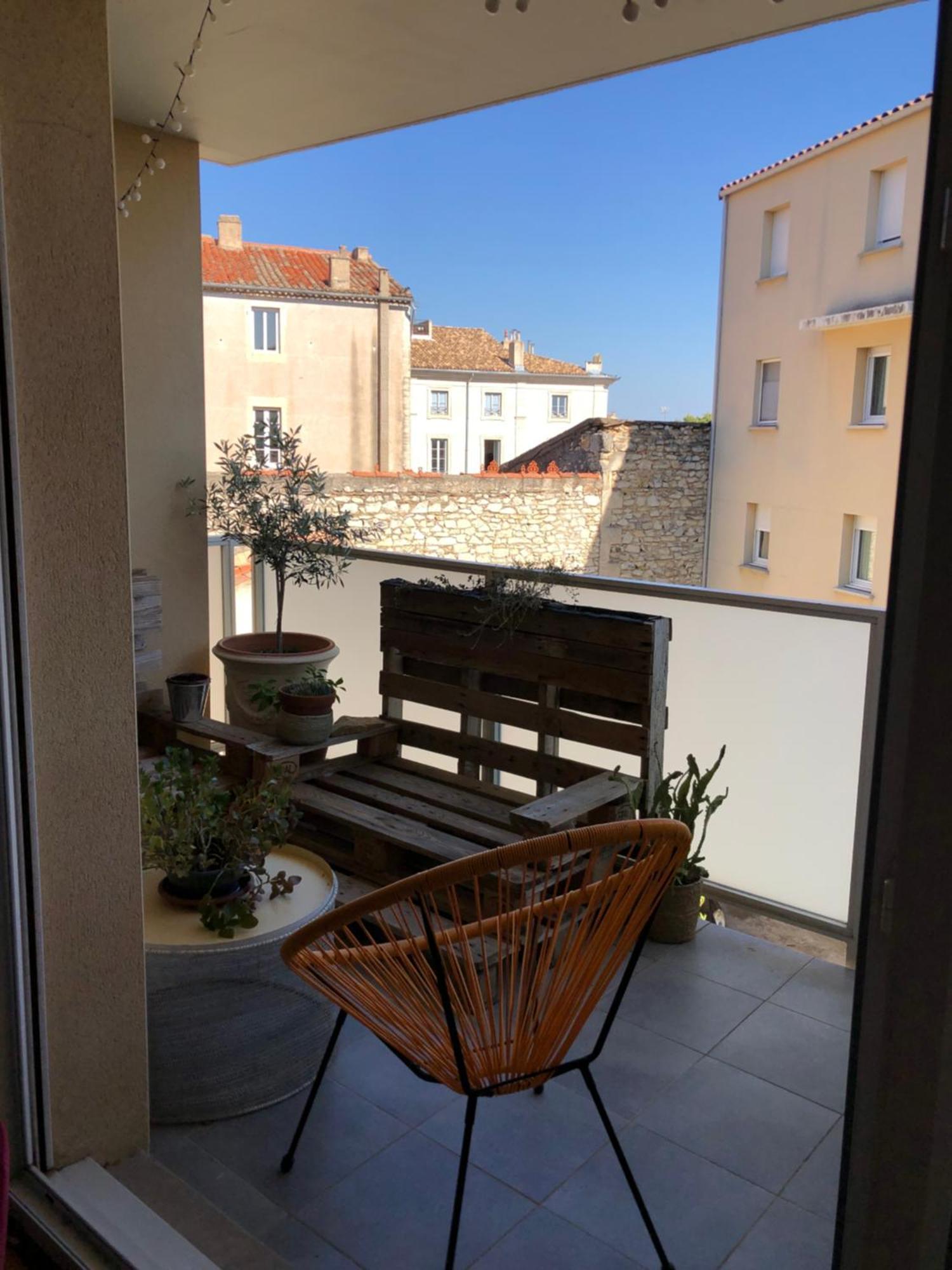 نيم Bel Appartement Nimois Au Calme Avec Balcon المظهر الخارجي الصورة